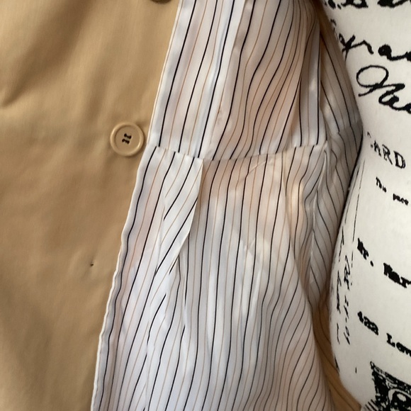 Coat - Picture 2 of 3